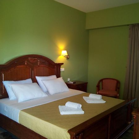Marzi Beach And Bungalows Hotel Kokkonion ภายนอก รูปภาพ