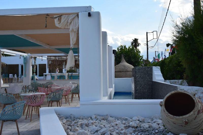 Marzi Beach And Bungalows Hotel Kokkonion ภายนอก รูปภาพ