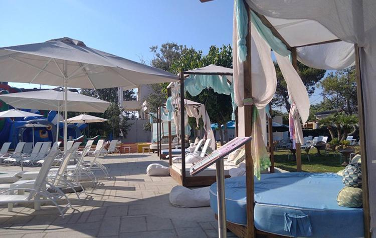 Marzi Beach And Bungalows Hotel Kokkonion ภายนอก รูปภาพ