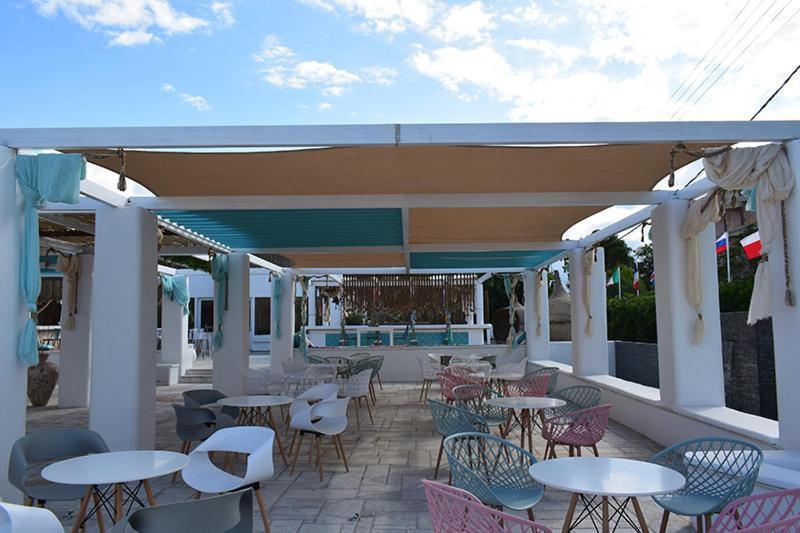 Marzi Beach And Bungalows Hotel Kokkonion ภายนอก รูปภาพ
