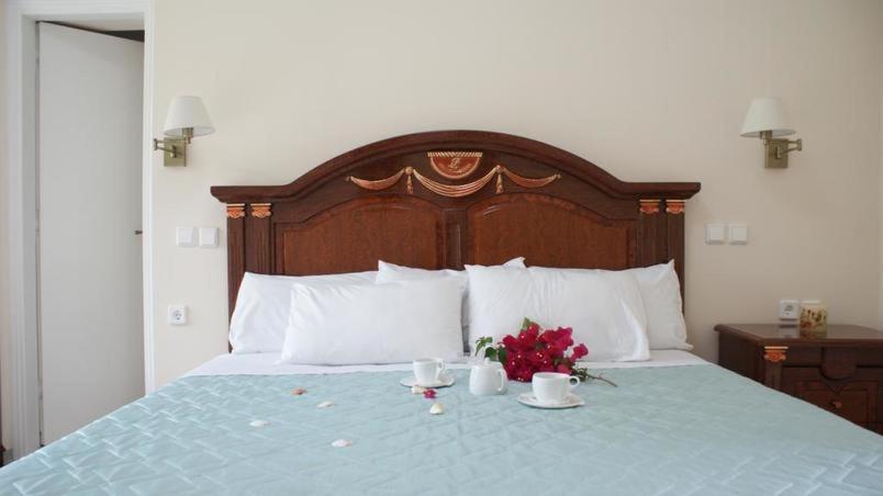 Marzi Beach And Bungalows Hotel Kokkonion ภายนอก รูปภาพ