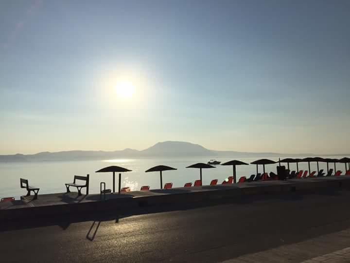 Marzi Beach And Bungalows Hotel Kokkonion ภายนอก รูปภาพ