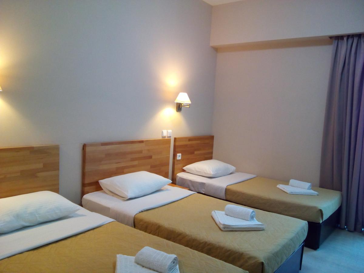 Marzi Beach And Bungalows Hotel Kokkonion ภายนอก รูปภาพ